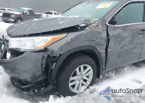 2014 Toyota Highlander Le V6 z USA, uszkodzony, nr VIN 5TDBKRFH8ES019551